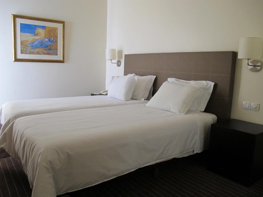 Hotel Girassol - Suite Hotel Фуншал Стая снимка